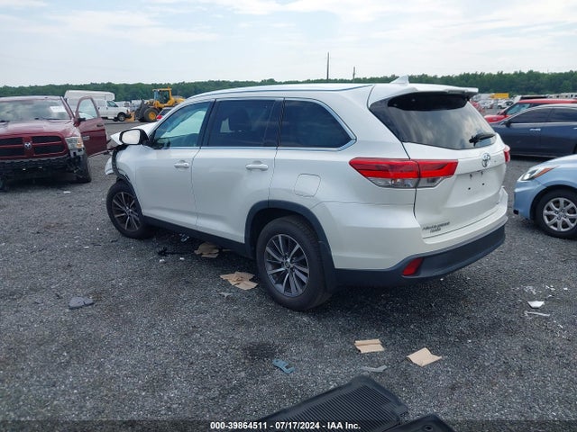 Toyota Highlander Xle 2019 5TDJZRFH2KS606685 Image 3
