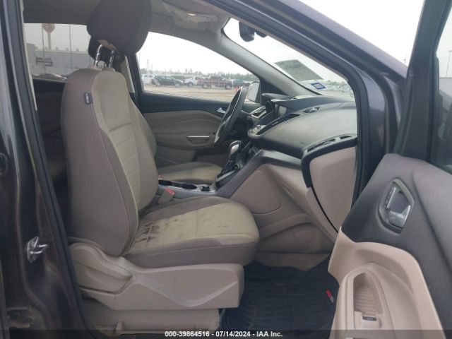 1FMCU0GX0FUC42403 Ford ESCAPE SE