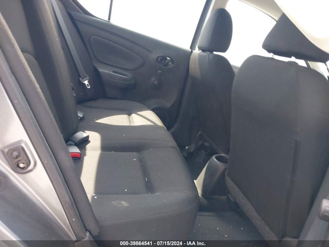 Nissan Versa 1.6 S 2019 3N1CN7AP7KL800905 Image 8