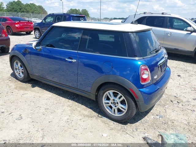 2013 MINI HARDTOP WMWSU3C56DT677495 Photo 2