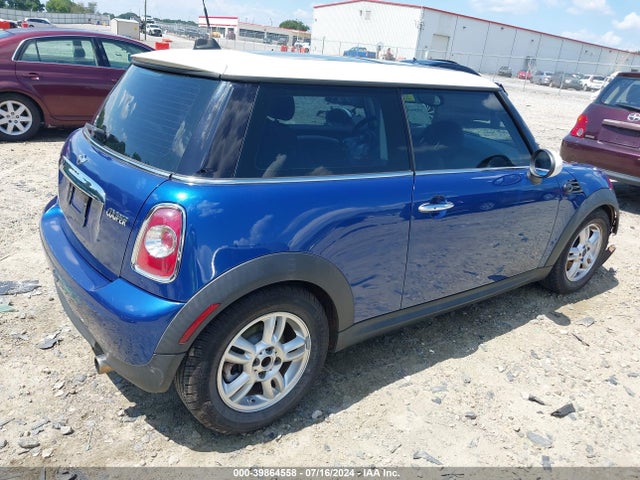 2013 MINI HARDTOP WMWSU3C56DT677495 Photo 3