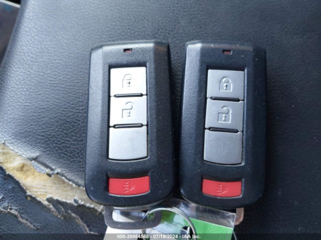 JA4AT5AA2JZ040006 Mitsubishi Eclipse Cross Se