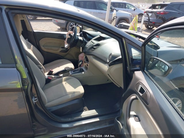 Ford FIESTA SE 2016 3FADP4BJ3GM184552 Image 5