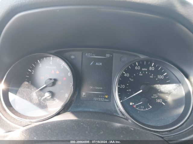 JN8AT2MV2HW015402 Nissan ROGUE S
