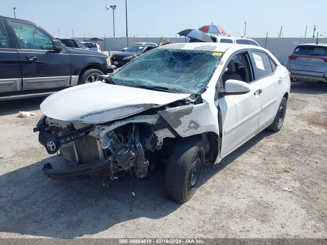 Toyota COROLLA LE 2014 5YFBURHEXEP167089 Image 2