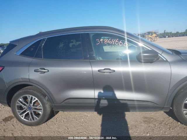 1FMCU9CZ3MUA82493 Ford Escape Sel Hybrid