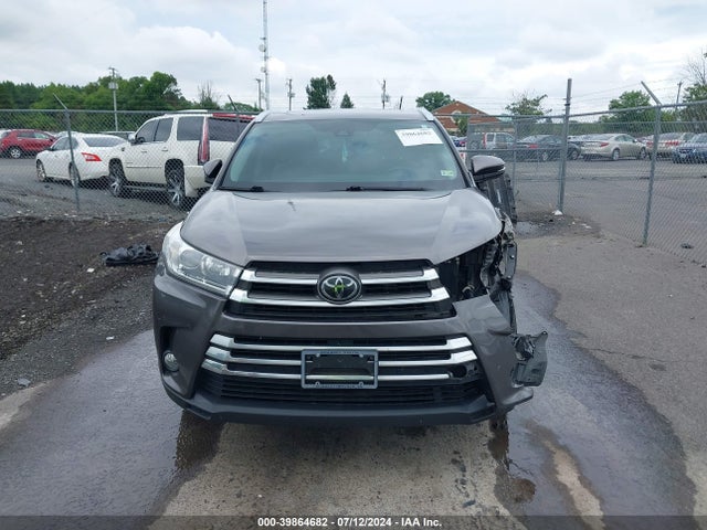 Toyota Highlander Limited 2017 5TDDZRFH9HS357596 Image 12