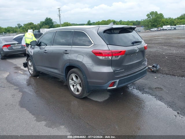 Toyota Highlander Limited 2017 5TDDZRFH9HS357596 Image 3