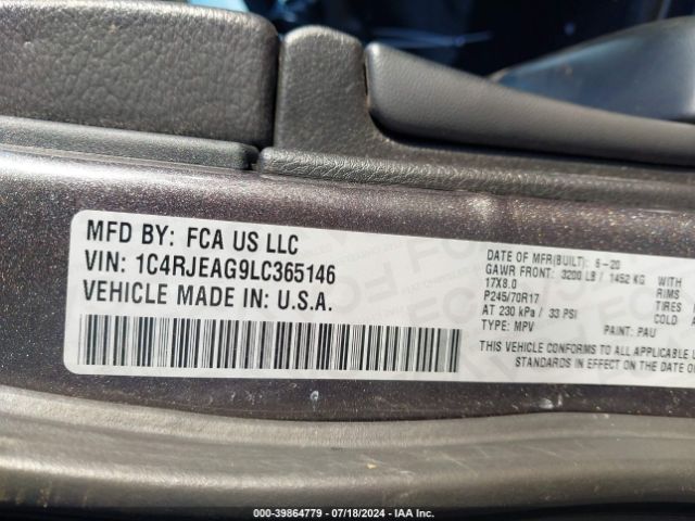 1C4RJEAG9LC365146 Jeep Grand Cherokee Laredo E 4x2