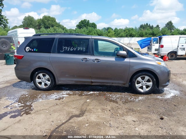 Toyota Sienna Le 8 Passenger 2015 5TDKK3DC6FS549832 Image 13