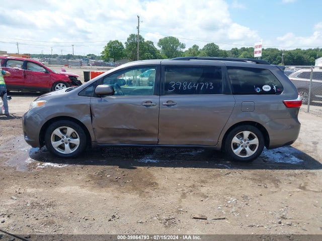 Toyota Sienna Le 8 Passenger 2015 5TDKK3DC6FS549832 Image 14