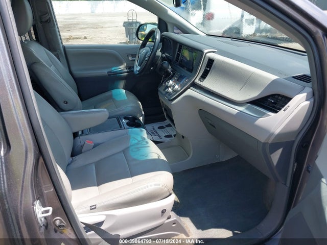 Toyota Sienna Le 8 Passenger 2015 5TDKK3DC6FS549832 Image 5