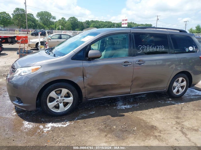 Toyota Sienna Le 8 Passenger 2015 5TDKK3DC6FS549832 Image 6