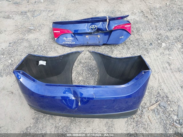 2T1BURHE2JC029640 Toyota COROLLA SE