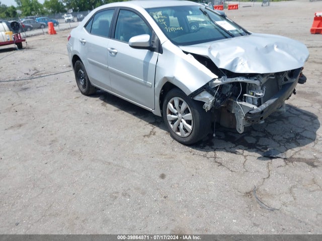 2015 2T1BURHE2FC244331 main image