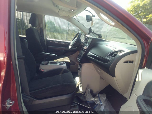 2C4RC1BG3GR138016 Chrysler Town & Country Touring