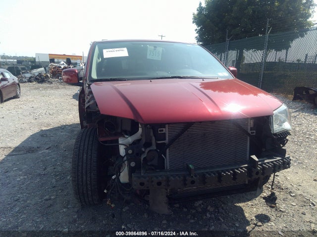 2C4RC1BG3GR138016 Chrysler Town & Country Touring