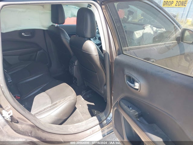 3C4NJDCB3KT748206 Jeep Compass Limited 4x4