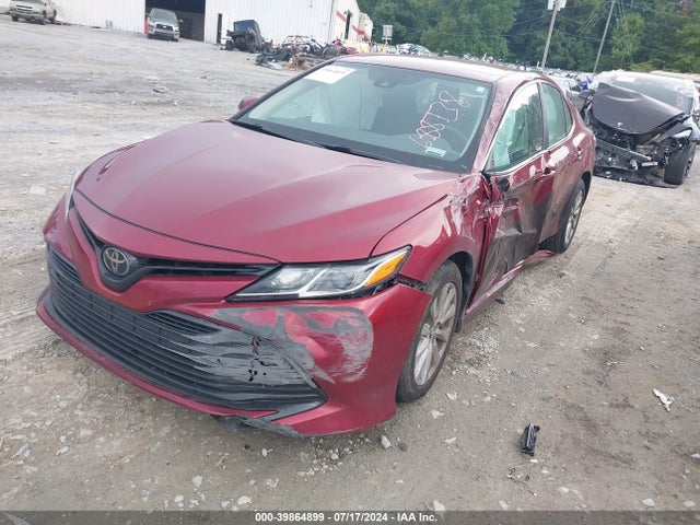 Toyota CAMRY LE 2019 4T1B11HK2KU688138 Image 2