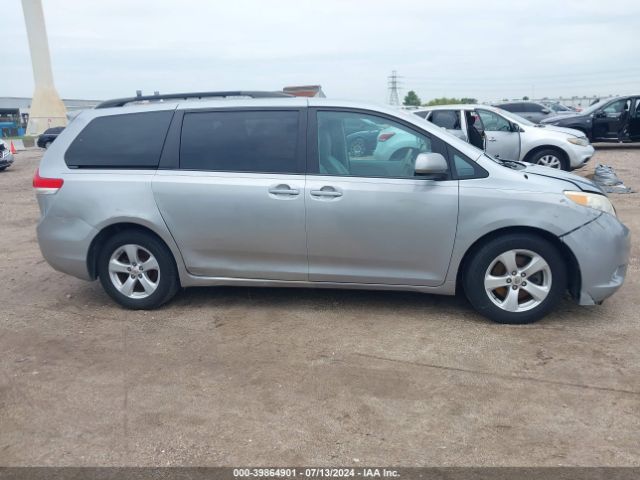 5TDYK3DC2ES413318 Toyota Sienna Xle V6 8 Passenger