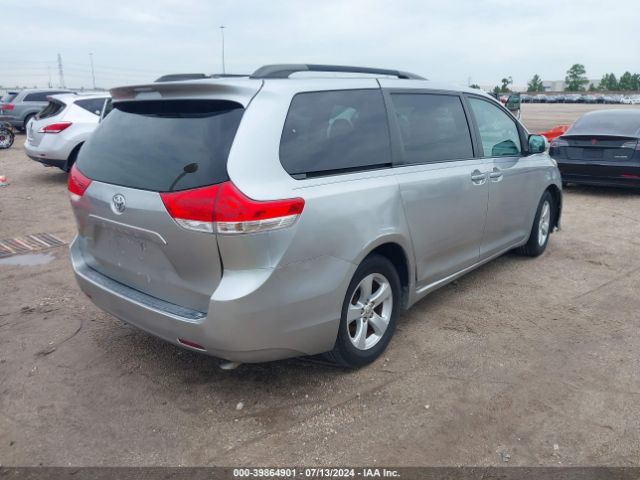 5TDYK3DC2ES413318 Toyota Sienna Xle V6 8 Passenger