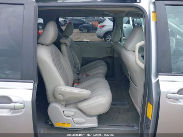 5TDYK3DC2ES413318 Toyota Sienna Xle V6 8 Passenger