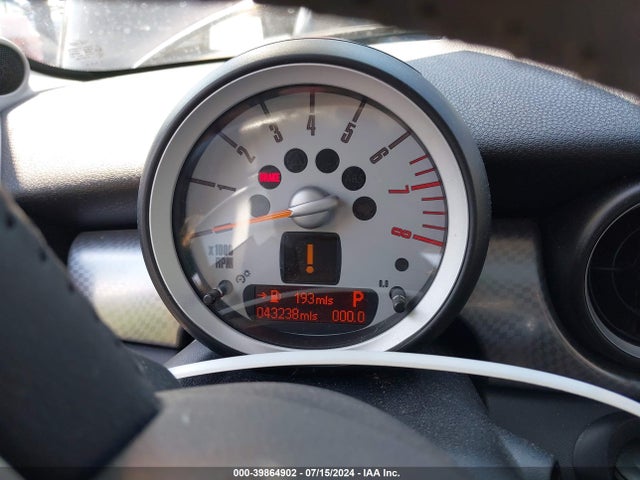 2008 MINI COOPER S CLUBMAN WMWMM33558TP88621 Photo 6