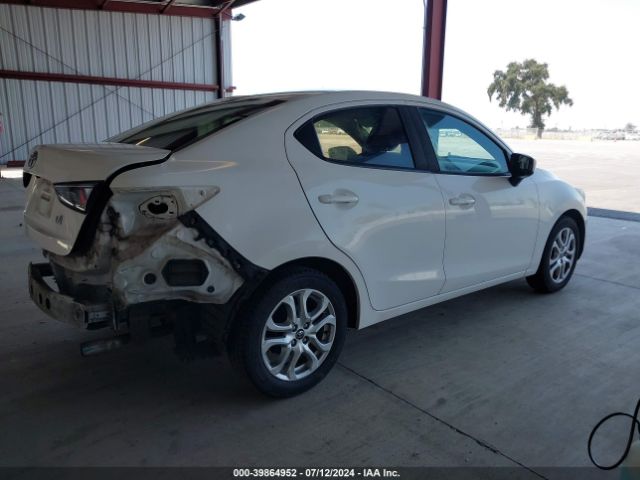 3MYDLBYV0HY147104 Toyota YARIS IA