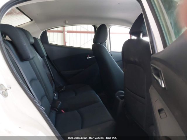 3MYDLBYV0HY147104 Toyota YARIS IA