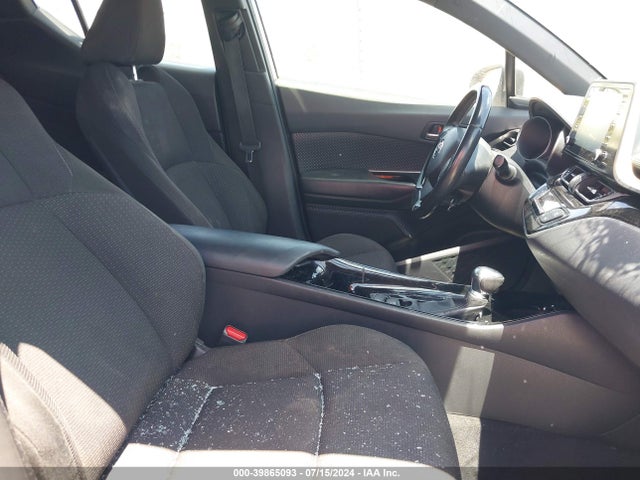 Toyota C-HR XLE 2019 JTNKHMBX4K1012860 Image 5