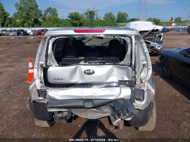 KNDJN2A28F7773185 KIA Soul