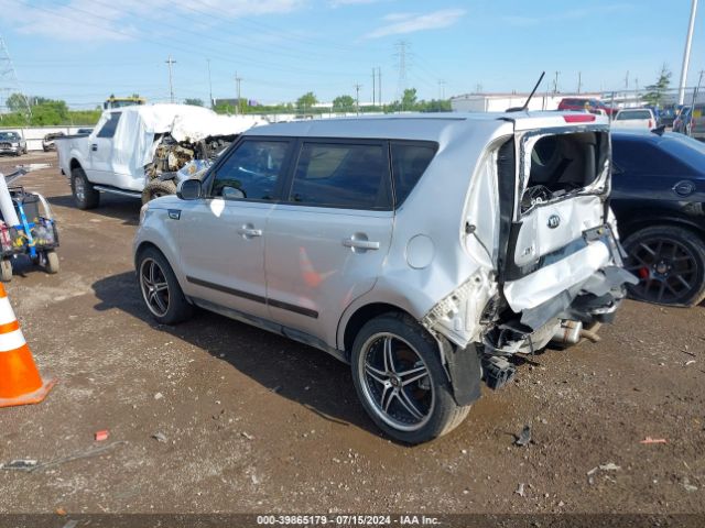 KNDJN2A28F7773185 KIA Soul