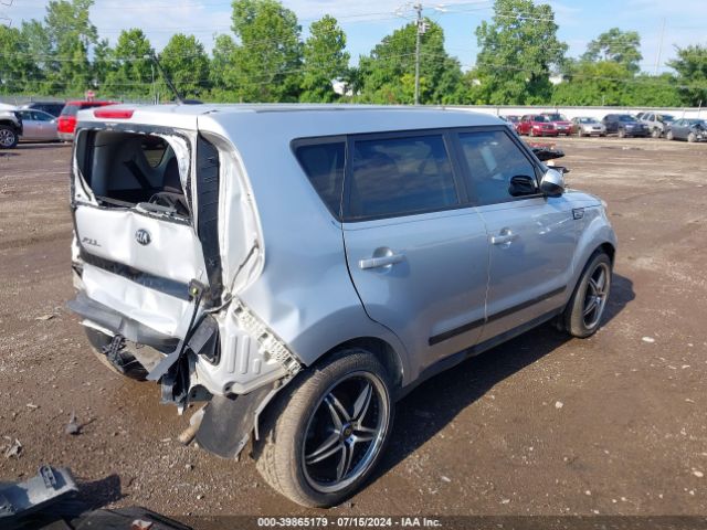 KNDJN2A28F7773185 KIA Soul