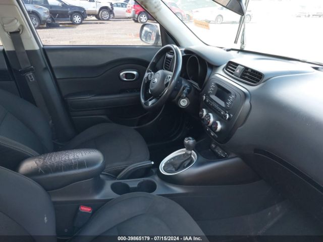 KNDJN2A28F7773185 KIA Soul
