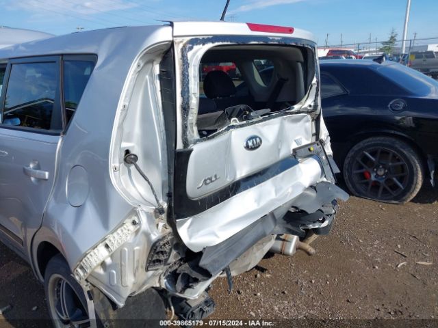 KNDJN2A28F7773185 KIA Soul