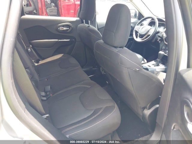 1C4PJMCB7HW565838 Jeep Cherokee Latitude 4x4
