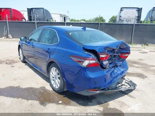 Toyota CAMRY LE 2023 4T1C11AK0PU155419 Image 3