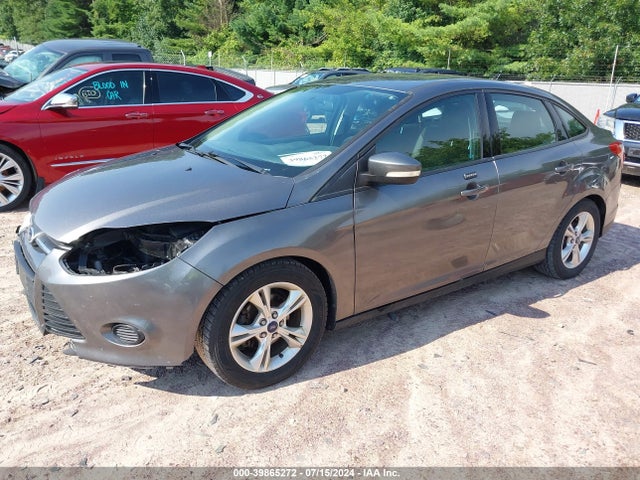 Ford FOCUS SE 2014 1FADP3F2XEL237355 Image 2