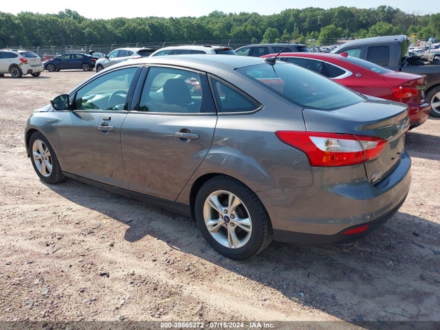Ford FOCUS SE 2014 1FADP3F2XEL237355 Image 3