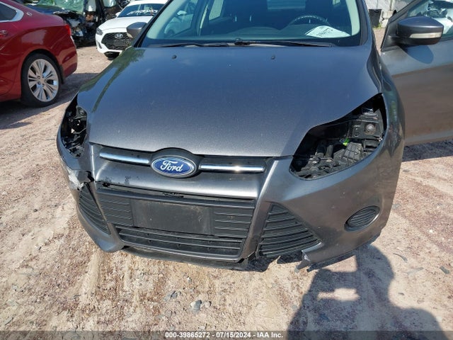 Ford FOCUS SE 2014 1FADP3F2XEL237355 Image 6