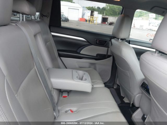 5TDZKRFH0FS041320 Toyota Highlander Le V6