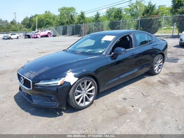 7JR102FK7KG013073 Volvo S60 T5 Momentum