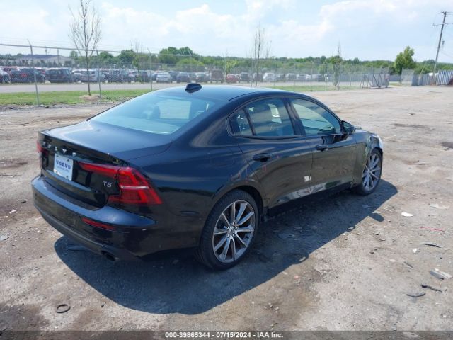 7JR102FK7KG013073 Volvo S60 T5 Momentum