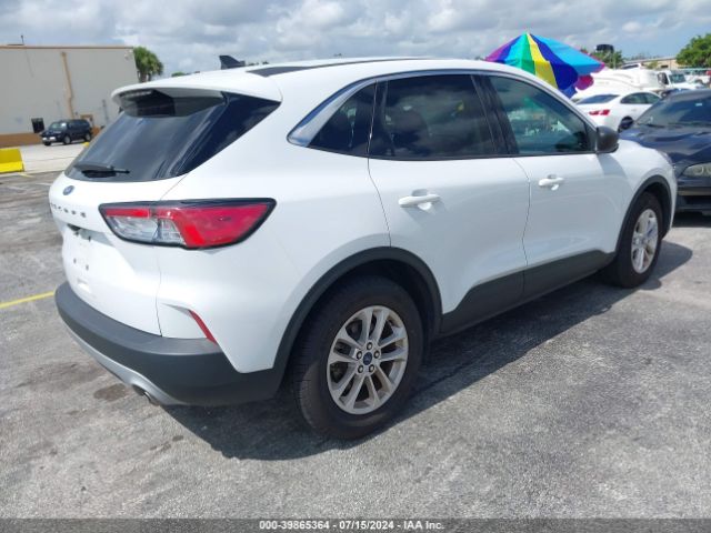 1FMCU0G65NUA48827 Ford ESCAPE SE