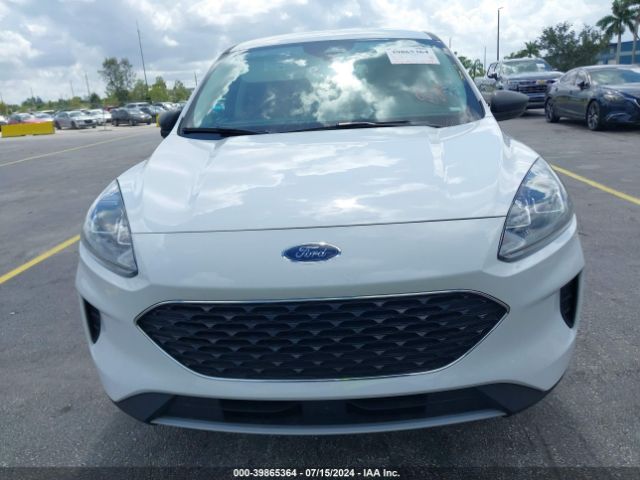 1FMCU0G65NUA48827 Ford ESCAPE SE