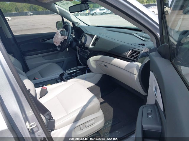 Honda Pilot Touring 2017 5FNYF5H96HB011194 Image 5