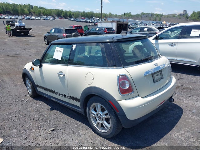 2012 MINI COOPER WMWSU3C51CT542262 Photo 2