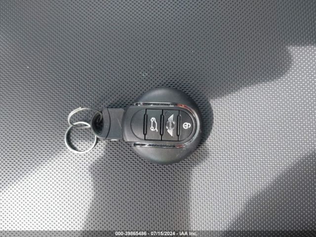 WMWXU1C59H2E17827 Mini Hardtop Cooper