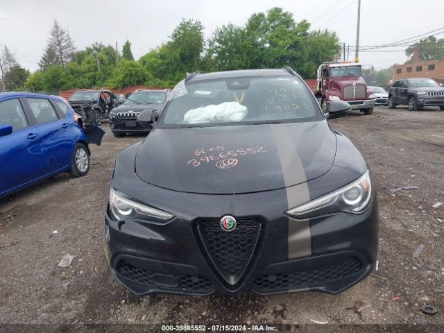 ZASPAKBN8P7D58312 Alfa Romeo Stelvio Estrema Awd