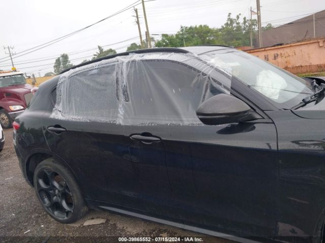 ZASPAKBN8P7D58312 Alfa Romeo Stelvio Estrema Awd